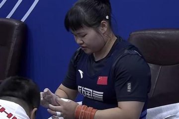 中国队第187金！女子举重亚运首金，梁小梅23公斤优势碾压夺冠